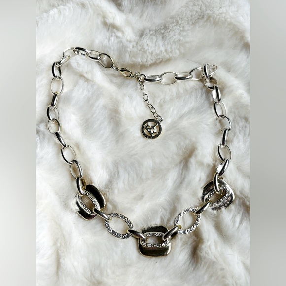 Trifari Jewelry - Trifari silver & rhinestone necklace